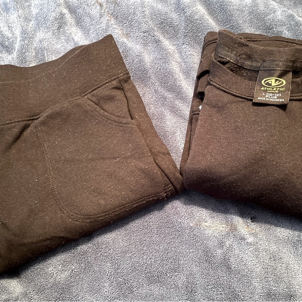 Girls Size Large(10-12) 2 Piece Black Sweat Set